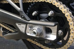 Menjaga Rantai Motor Tetap Halus Agar Performa Maksimal